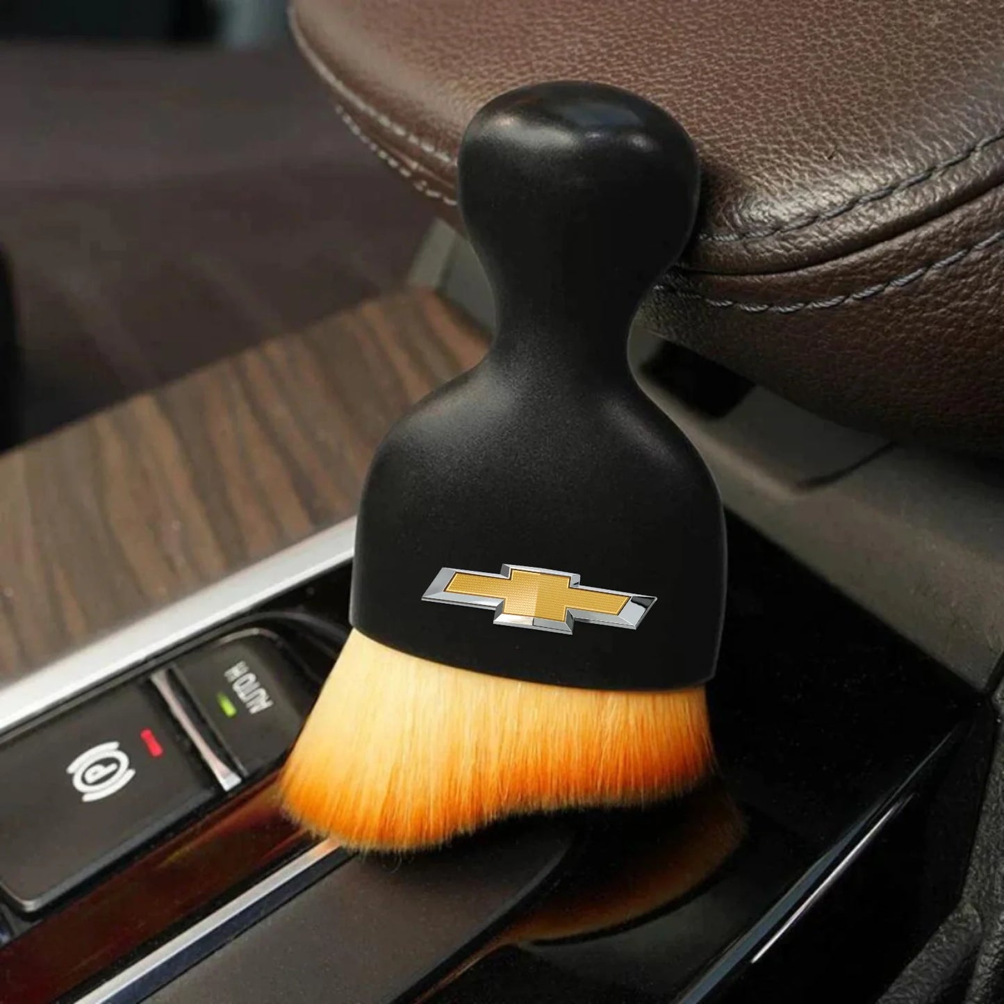 Brosse douce pour dépoussiérer l'habitacle de voiture